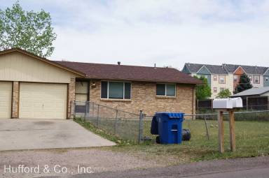 Main picture of 204 S Lamar St