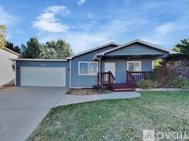 Main picture of 2860 Leoti Dr
