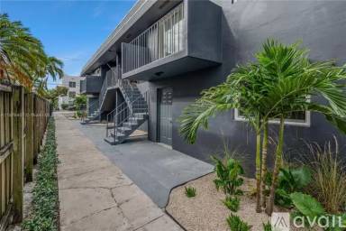 Main picture of 421 SW 9th St