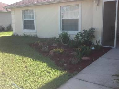 Main picture of 2136 Saturday St
