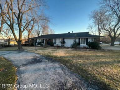 Main picture of 3540 E El Dorado St