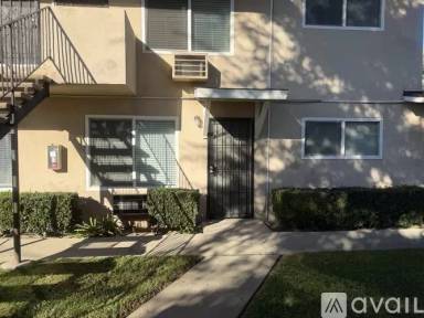 Main picture of 127 N 13th Ave