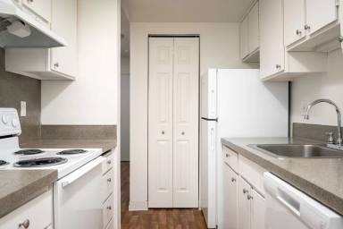 Main picture of 14500 SW Hall Blvd