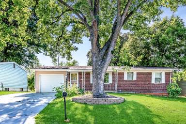 Main picture of 1718 Beverly Dr