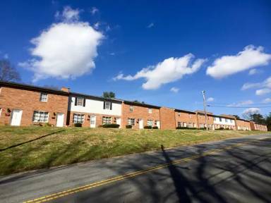 Main picture of 157 Brookwood Ave NE