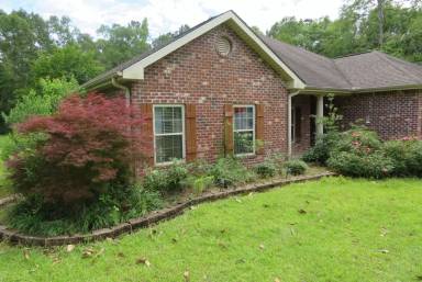 Main picture of 161 Mary Hunt Rd