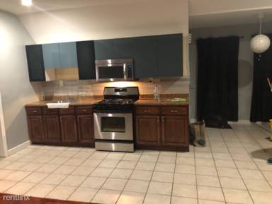 Main picture of 40 Harrison Pl