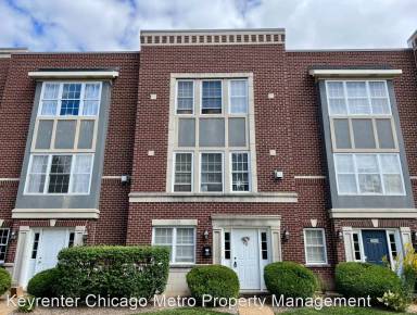 Main picture of 315 E Burlington St