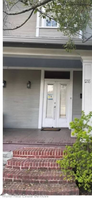 Main picture of 1216 Joseph St
