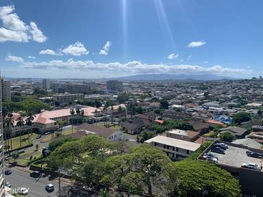 Main picture of 2033 Nuuanu Ave