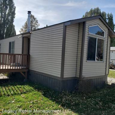 Main picture of 405 Violet St