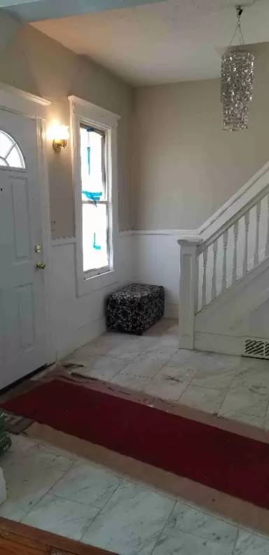 Main picture of 914 Marston St