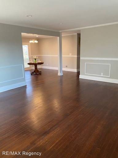 Main picture of 2037 Riley Rd