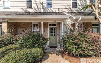 Main picture of 5619 Moss Vine Pl