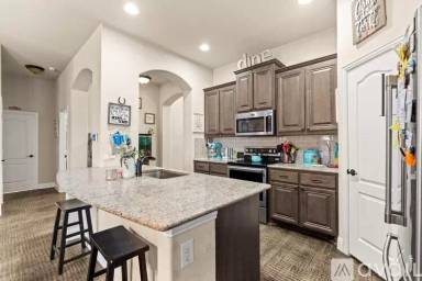 Main picture of 2110 Timineri Dr