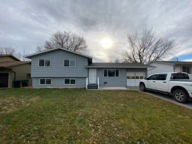 Main picture of 2810 Lewis Ave