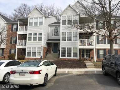 Main picture of 905 Woodbridge Ct
