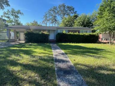 Main picture of 4121 Aldington Dr
