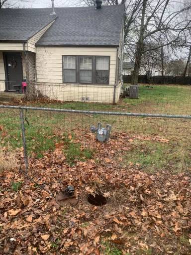 Main picture of 1519 W Huntsville Ave