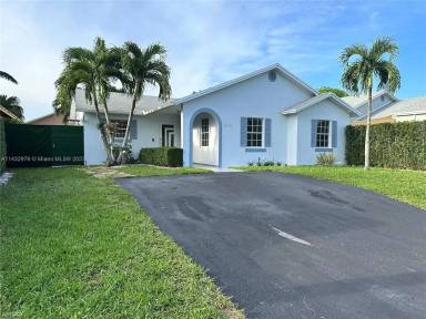 Main picture of 12793 SW 250th Ter