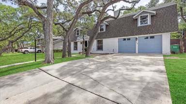 Main picture of 3550 Red Oak Ln