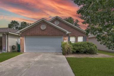 Main picture of 5046 Willow Point Dr