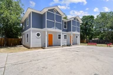 Main picture of 414 Cupples Rd