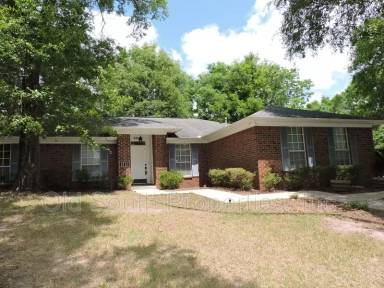 Main picture of 3002 Constantine Rd