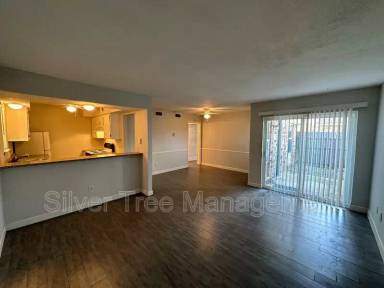Main picture of 4820 Wellesley Ave