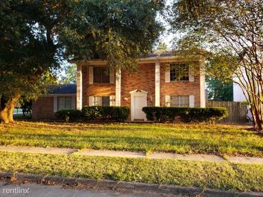 Main picture of 501 Willett Place Blvd