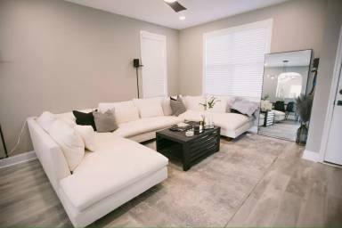 Main picture of 77 Logan Ln