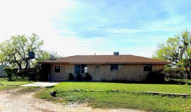 Main picture of 4 Carson Cir