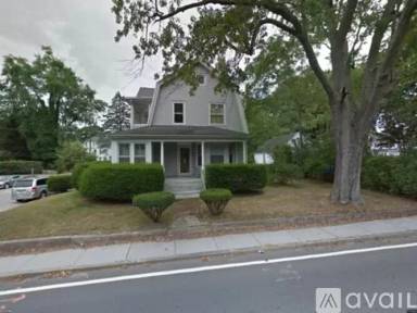 Main picture of 10 Beach St