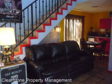 Main picture of 22942 Crespi St