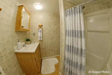 Main picture of 1601 Leavenworth St
