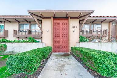 Main picture of 1400 W Warner Ave