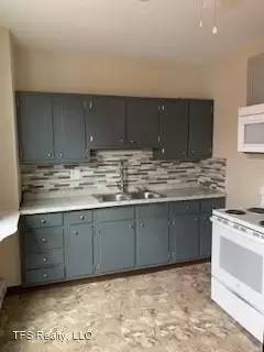 Main picture of 8 W 3rd St