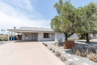 Main picture of 2254 W 8th Ave