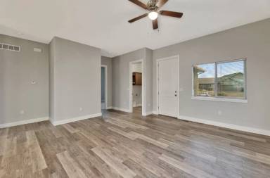 Main picture of 2216 E Quivira Cir