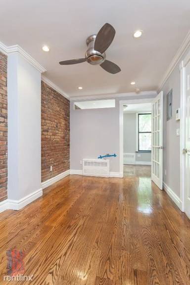 Main picture of 521 E 5th St