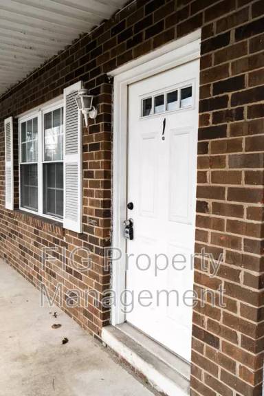 Main picture of 2523 Cedar Lane - 5