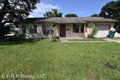 Main picture of 423 Longwood Cir