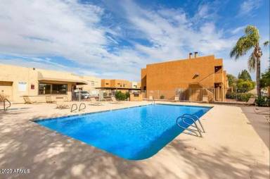 Main picture of Cactus Flats