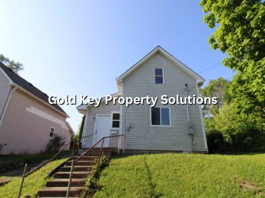 Main picture of 1523 W 20th St