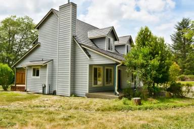 Main picture of 9918 132nd St NW