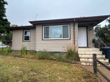 Main picture of 280 9th St W