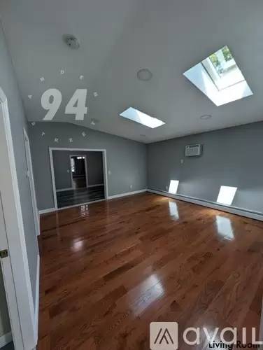 Main picture of 94 Andem St