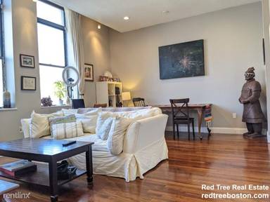 Main picture of 72 Lubec St