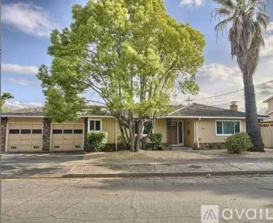 Main picture of 4334 Junipero Serra Ln