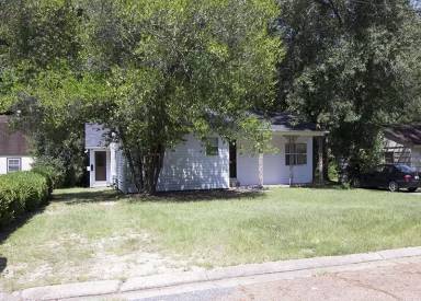 Main picture of 133 Country Club Cir